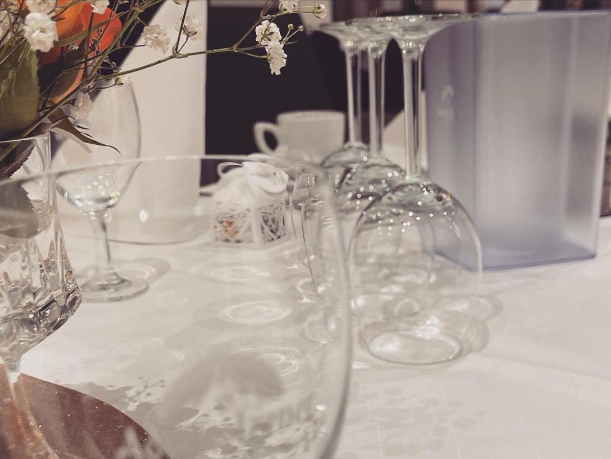 Hotel Krone Königsbrunn Екстериор снимка