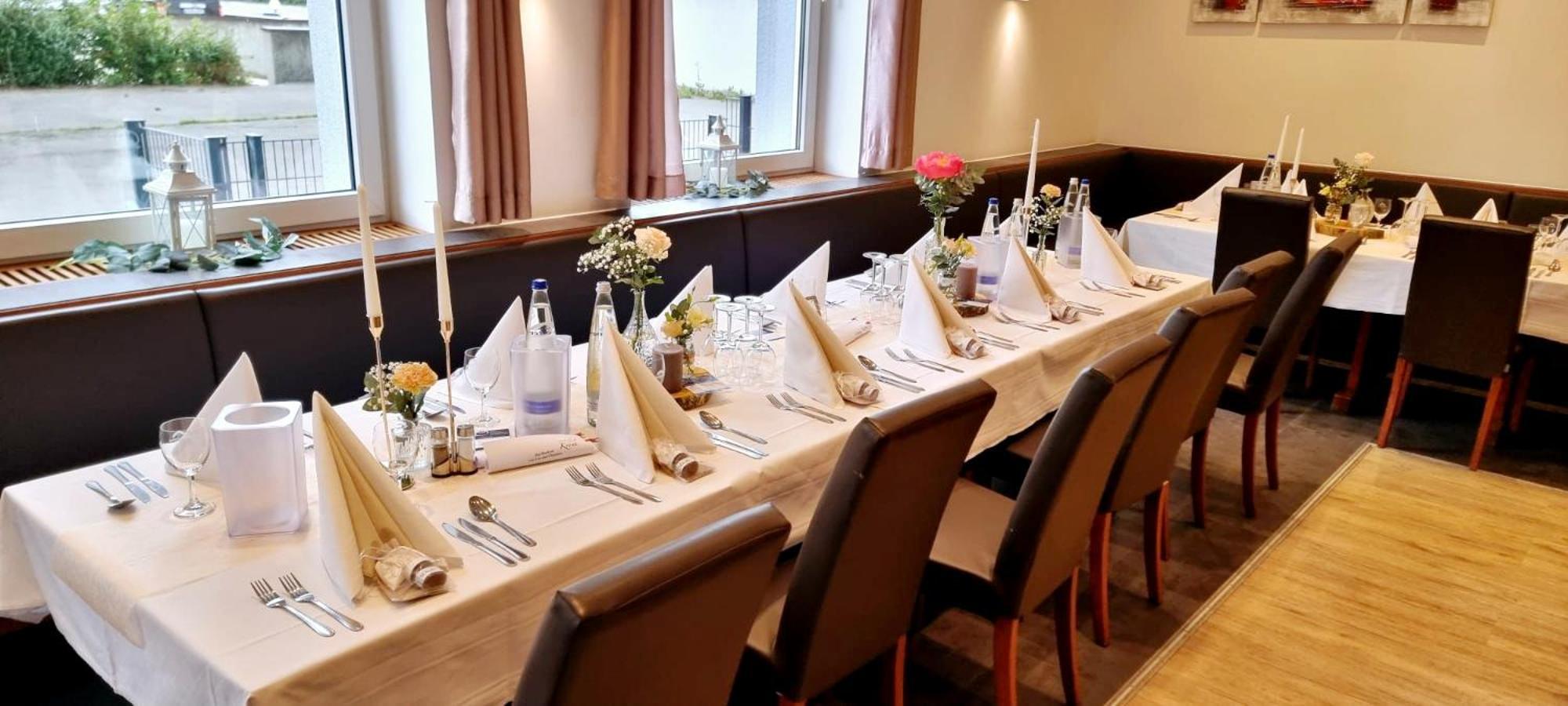 Hotel Krone Königsbrunn Екстериор снимка