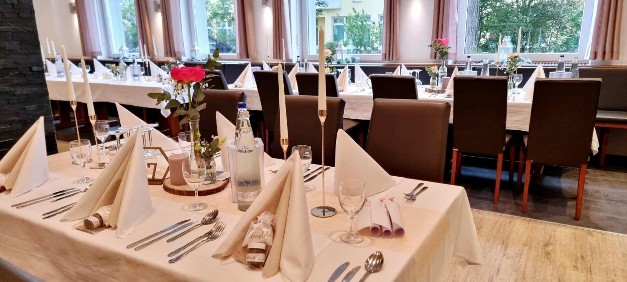 Hotel Krone Königsbrunn Екстериор снимка