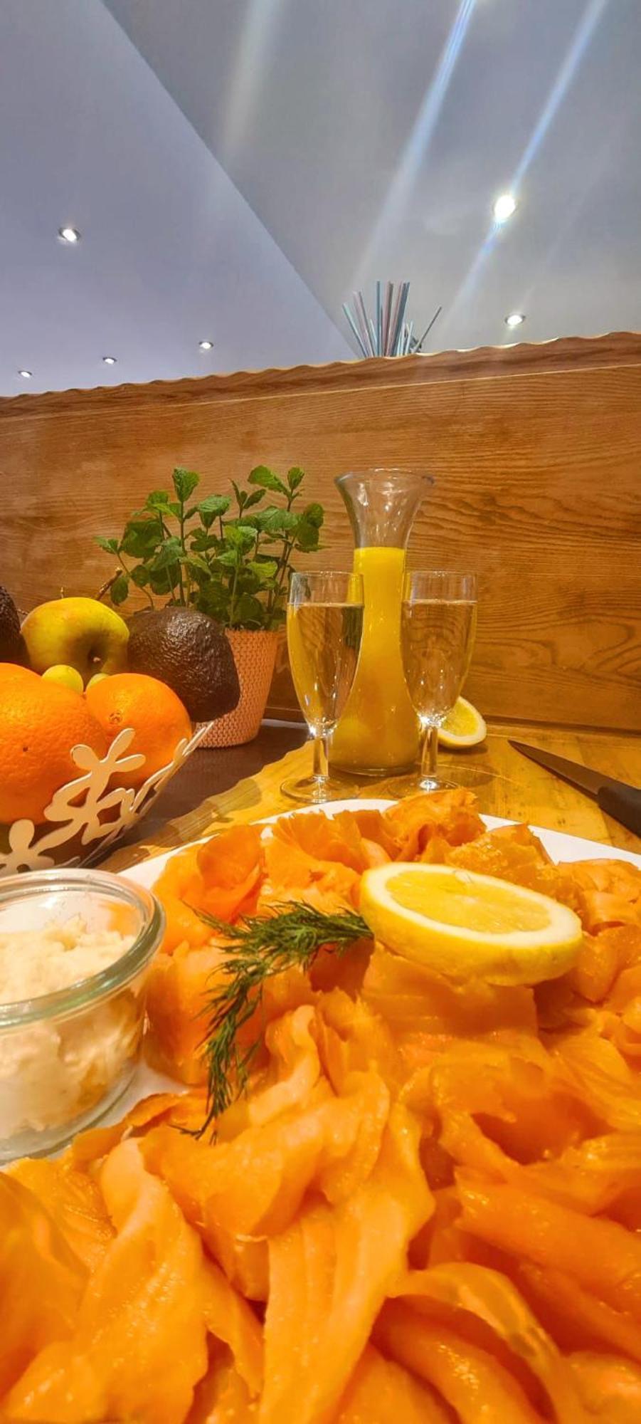 Hotel Krone Königsbrunn Екстериор снимка